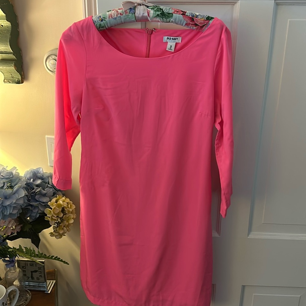 Super cute hot pink dress.